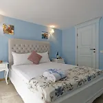 Hotel Roka 2*