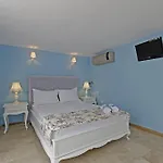 Hotel Roka 2*