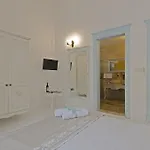 Hotel Roka 2*