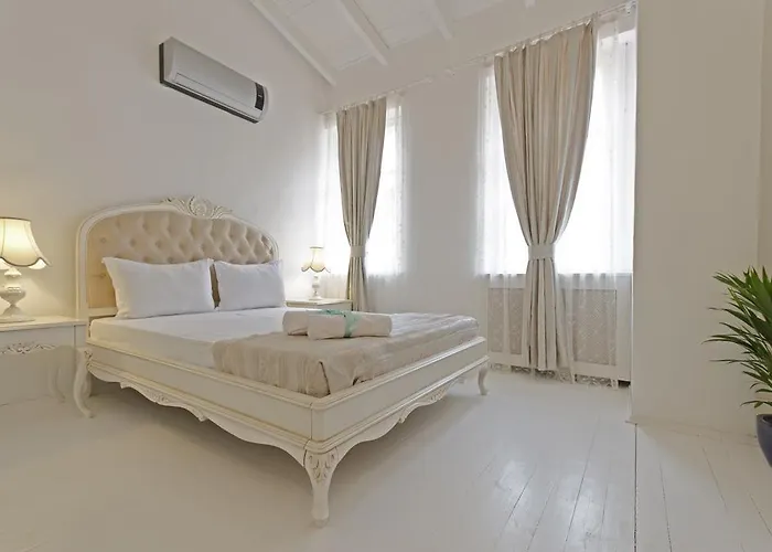 Hotel Roka 2*