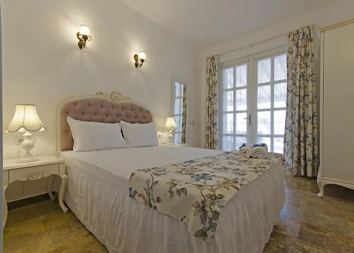 Hotel Roka 2*